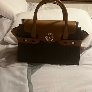 MK purse brand new
